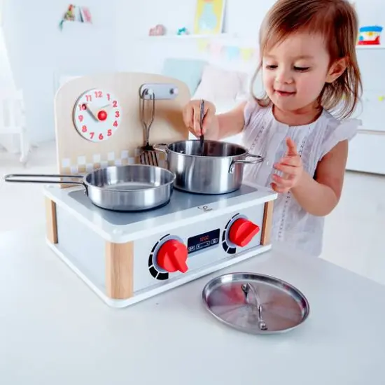 Hape 2-In-1 Kitchen & Grill Set {7}