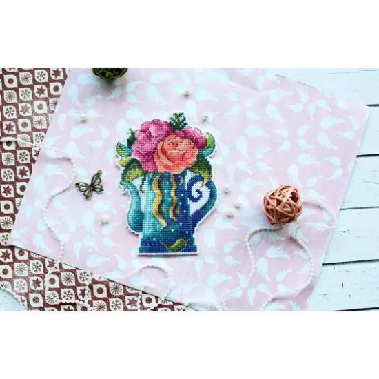 MP Studia Flowers Of Love Plastic Canvas Counted Cross Stitch Kit {6}