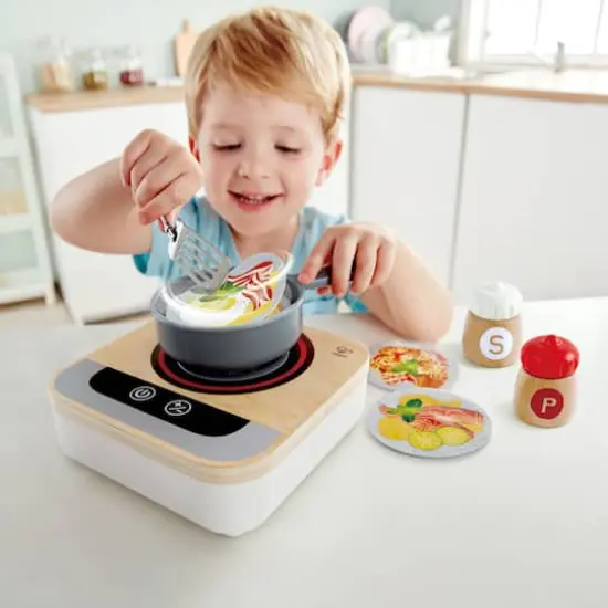 Hape Fun Fan Fryer Kitchen Accessory Playset {7}