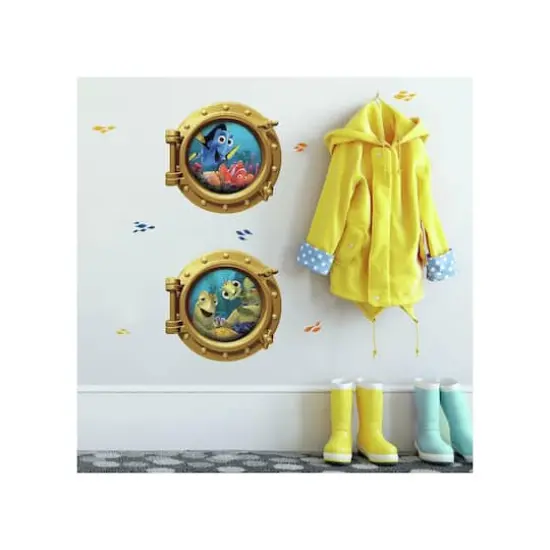 RoomMates Finding Nemo Peel & Stick Giant Wall Decals {3}