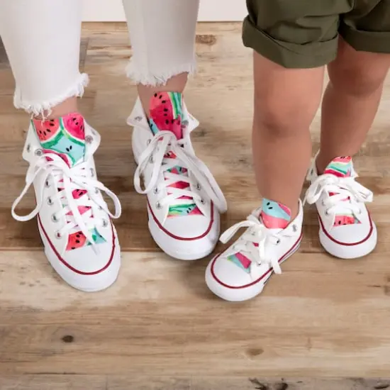 Aleene's&reg; Spray Pump Fabric Fusion&reg; {4}