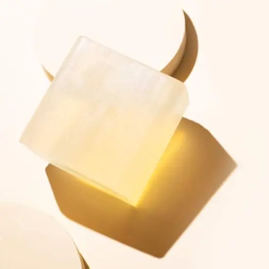 makesy Organic Clear Coco Melt + Pour Base, 1lb. {3}