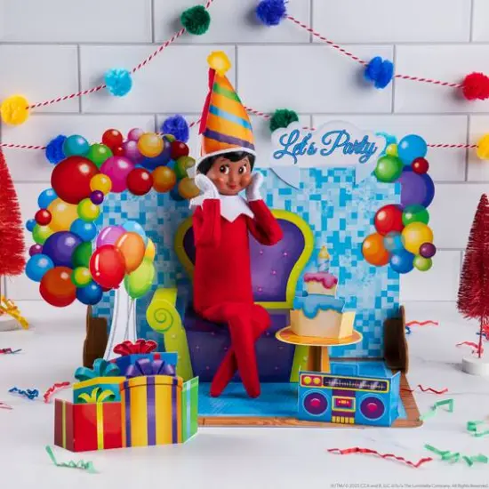 The Elf on the Shelf&reg; Insta-Moment Pop-Ups Celebration Series {6}