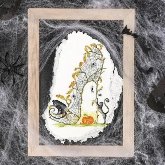 Bothy Threads Gossamer Slipper Counted Cross Stitch Kit {3}