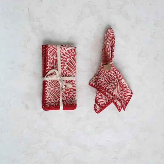 Hello Honey&reg; Red & White Square Cotton Printed Napkins, 4ct. {3}