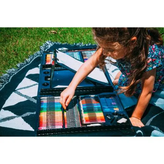 Art 101&reg; Budding Artist&reg; Doodle & Color Pop-Up Easel Art Set {4}