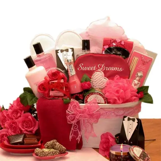 Romancing The Soul Valentine Spa Gift Set {1}