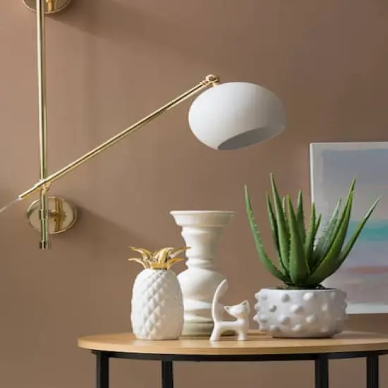 Hello Honey&reg; 5.5" White Bubbled Design Terra Cotta Planter {6}