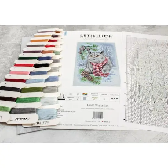 LetiStitch Winter Cat Counted Cross Stitch Kit {8}