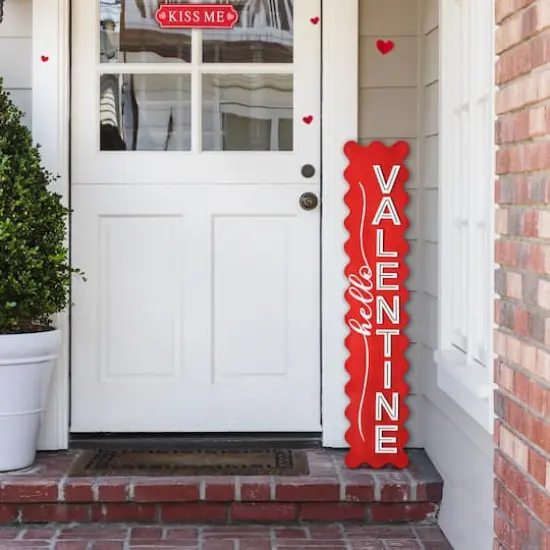 Glitzhome&reg; 39.25" Wooden Hello Valentine Porch D&eacute;cor {6}