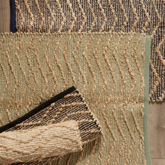 DII&reg; Black With Natural Jute Chevron Hand-Loomed Rug, 2ft. x 3ft. {9}