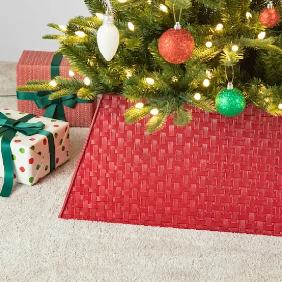 Glitzhome&reg; 25.75" Red Trapezoid Metal Weave Tree Collar {4}