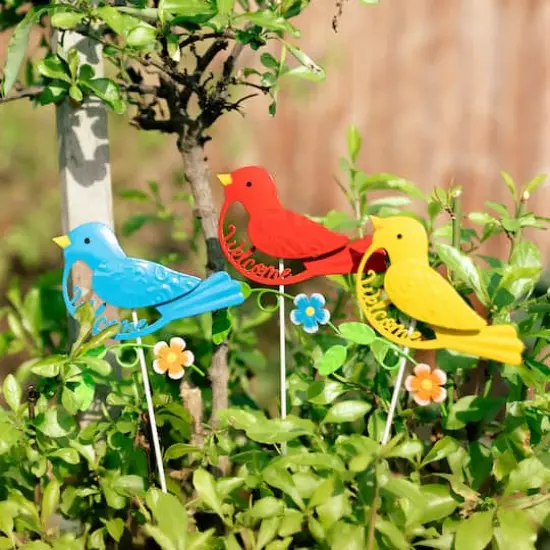 Glitzhome&reg; 16" Metal Bird Welcome Yard Stake Set {3}