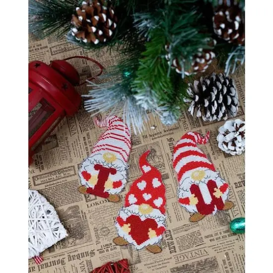 Luca-S Gnomes Of Valentine's Day Plastic Canvas Counted Cross Stitch Kit {4}