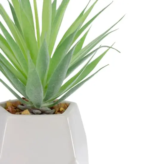 7.5" Green Sword Grass in White Geometric Pot {5}