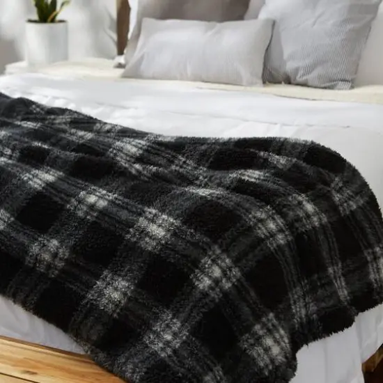 DII&reg; Black Farmhouse Plush Plaid Throw {7}