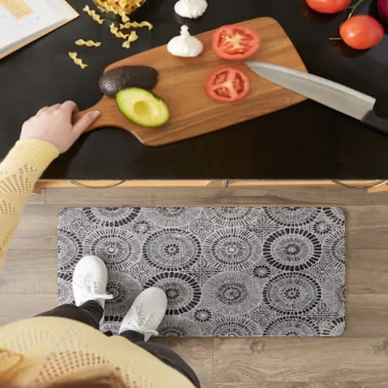 DII&reg; Black Kaleidoscope Tufted Mat {7}