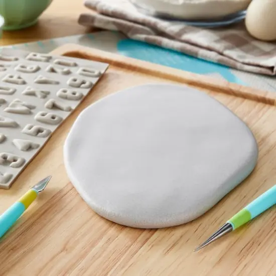 Satin Ice&reg; Professional's Choice Fondant, 1lb. Silver {4}