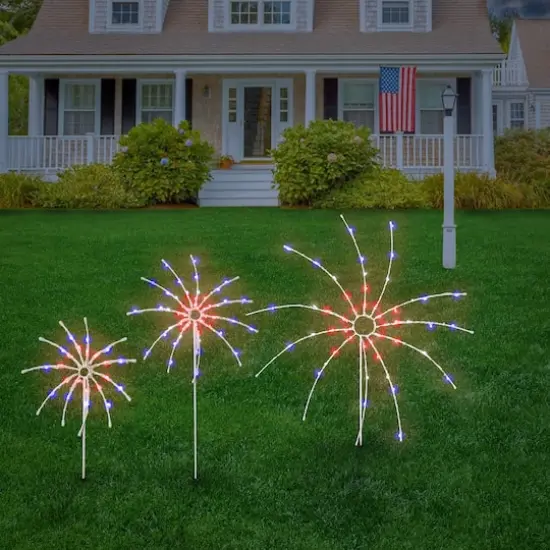 Patriotic LED Light Up Fireworks Lawn D&eacute;cor, 3ct. {3}