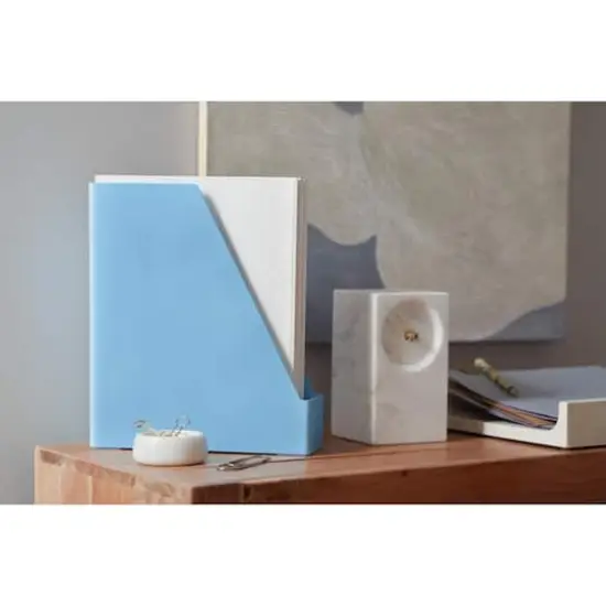 Krylon&reg; D&eacute;cor Selects Gloss Paint & Primer Peekaboo Blue {6}