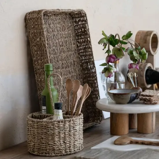 Hello Honey&reg; 20" x 14" Natural Hand-Woven Seagrass Tray with Handles {3}