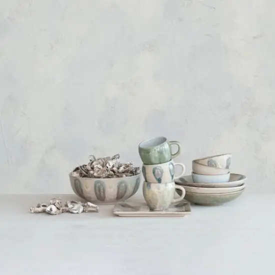 Hello Honey&reg; 9.25" Tan & Blue Geometric Stoneware Platter {6}