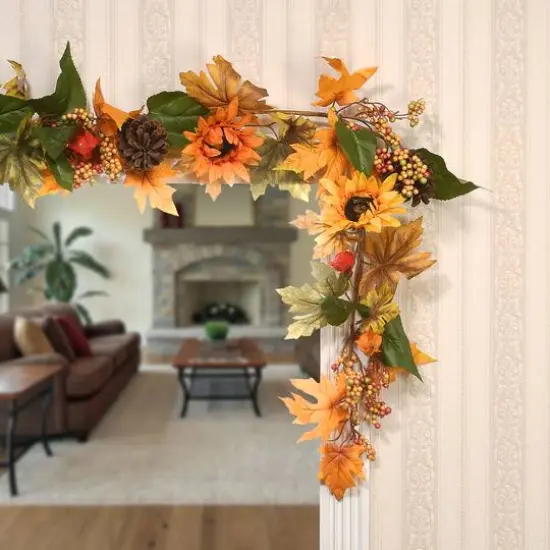6ft. Sunflower Garland {3}