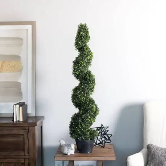 4ft. Potted Green Boxwood Spiral Tree {8}