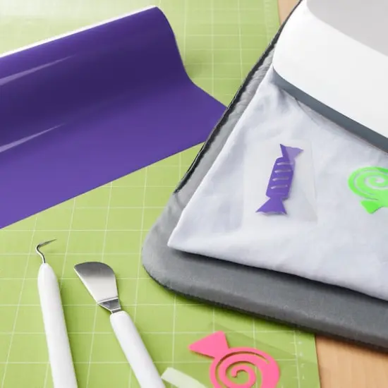 Siser&reg; EasyWeed&reg; Heat Transfer Vinyl, 36" Wicked Purple {3}