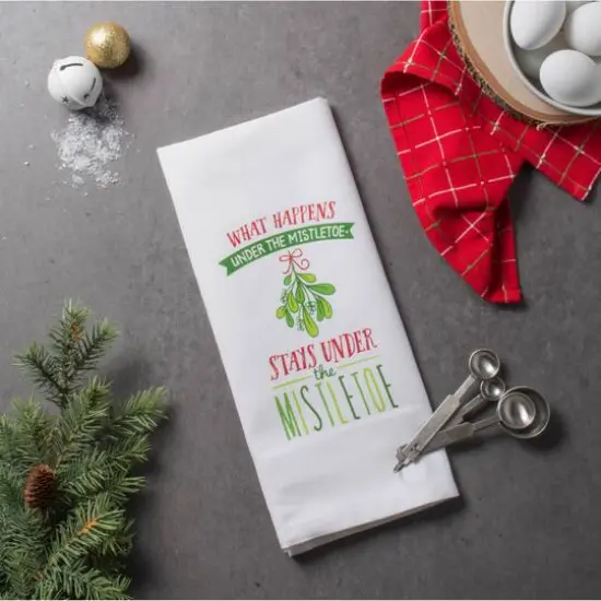 DII&reg; Under The Mistletoe Holiday Dishtowel Set {7}