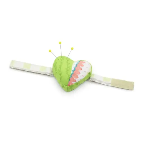 Dritz&reg; Adjustable Heart Wrist Pin Cushion, 3ct. {8}