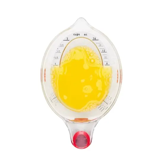 OXO Softworks Angled Measuring Cup {3}