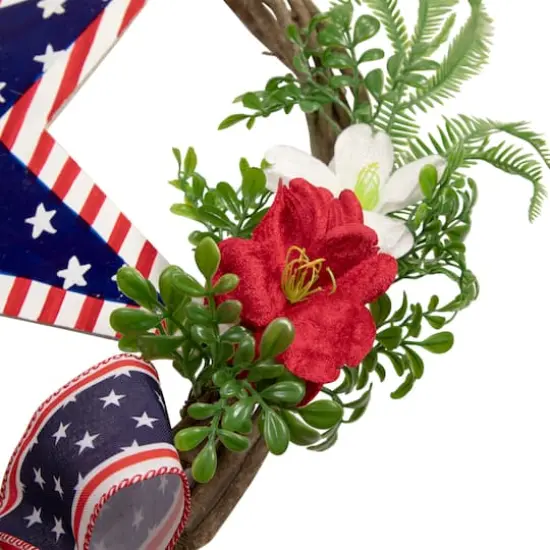24" Americana Star & Mixed Floral Patriotic Wreath {3}