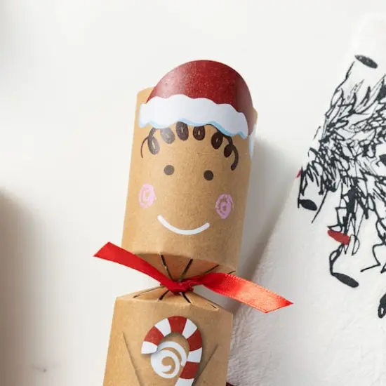 Glitzhome&reg; 8PK 2"D x 12"H Gingerbread Man Christmas Party Crackers with Gift Contents {6}