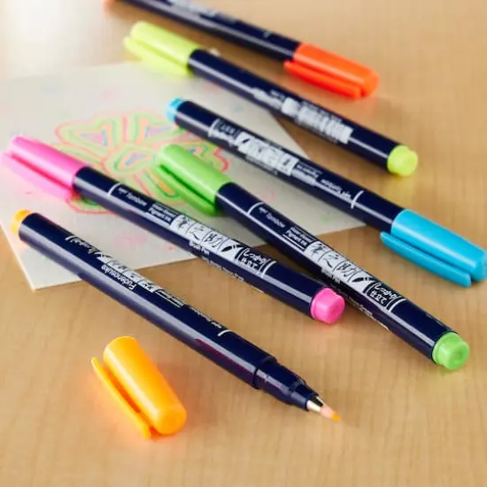 Tombow Fudenosuke 6 Neon Color Brush Pen Set {3}
