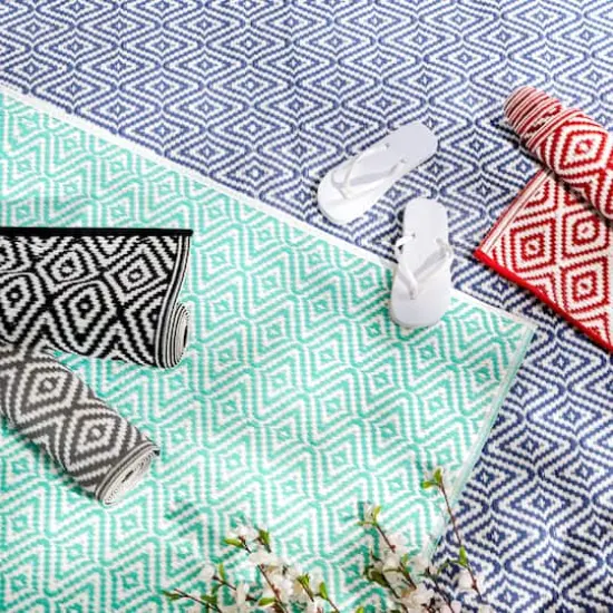 DII&reg; Gray Diamond Outdoor Rug, 3ft. x 6ft. {6}