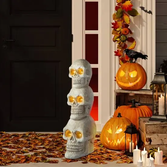 Glitzhome&reg; 25.5" Lighted Halloween Skull Porch D&eacute;cor with Timer {3}