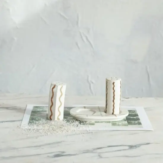 Hello Honey&reg; Multicolor Artisanal Harmony Salt & Pepper Shaker Set on a Tray {4}