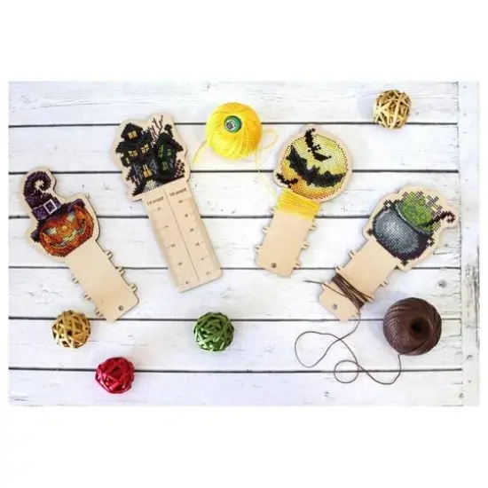 Mp Studia Halloween Cross Stitch on Wood Kit {3}