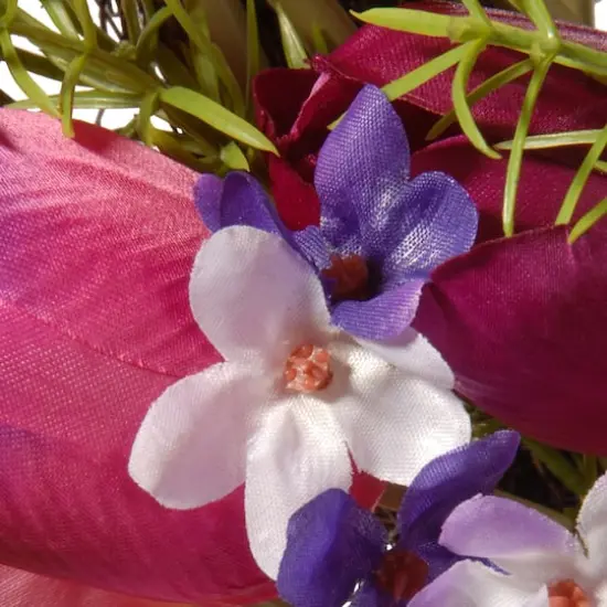 20" Tulip Twig Wreath {4}