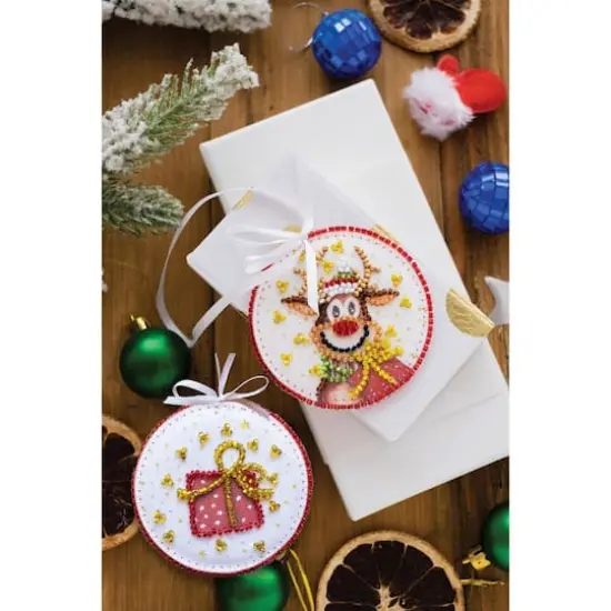 Abris Art Christmas Guest Bead Embroidery Decoration Kit {1}