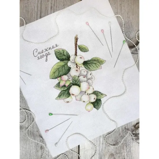 MP Studia Berries Cross Stitch Kit {1}