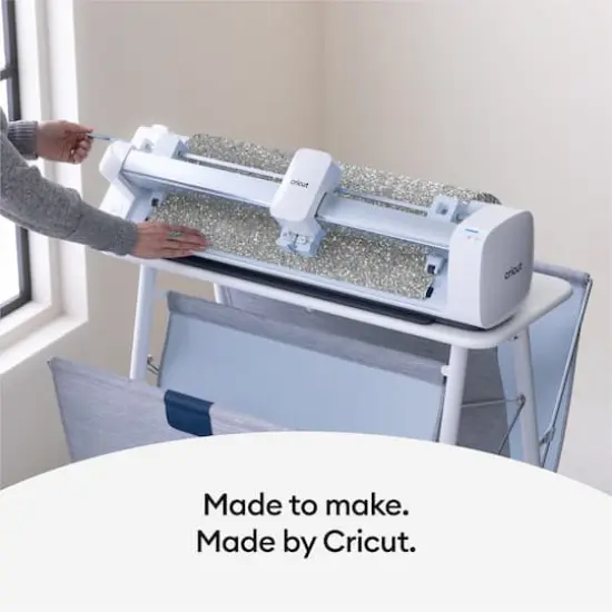 Cricut&reg; Smart Iron-On&trade; Glitter, 25" x 12ft. Silver {5}
