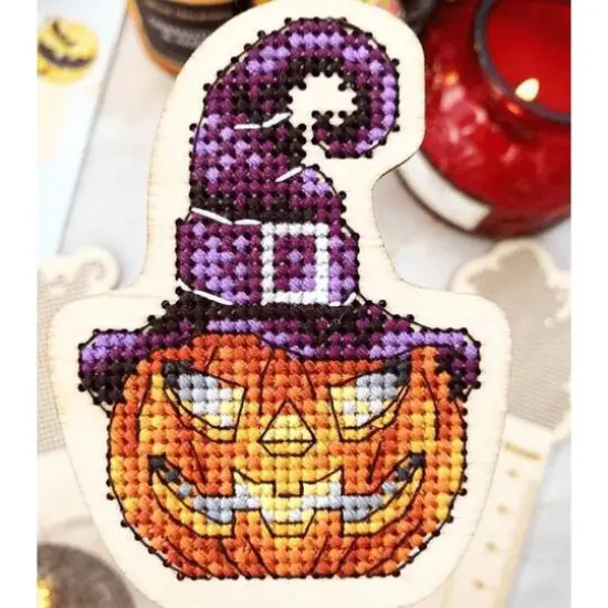 Mp Studia Halloween Cross Stitch on Wood Kit {8}