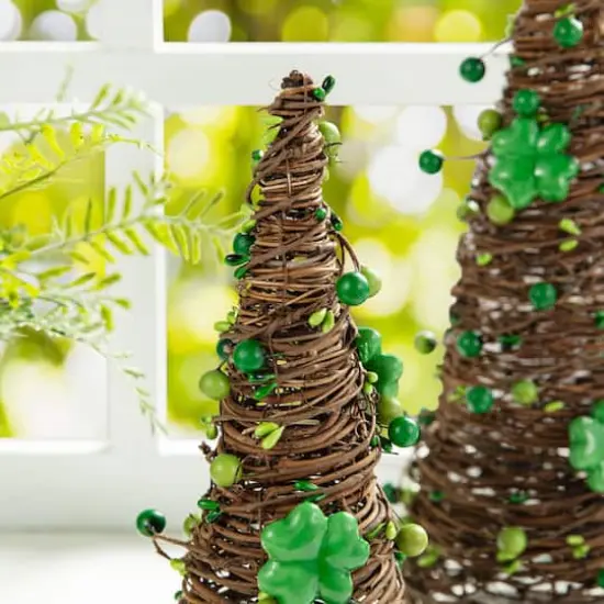Glitzhome&reg; St. Patrick's Rattan Shamrock & Berry Table Tree Set {5}
