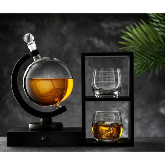 JoyJolt&reg; Executive Computer 3-Piece Whiskey Decanter & Glasses Set {3}