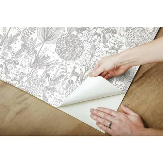 Roommates Forest Friends Peel & Stick Wallpaper Gray/White {10}
