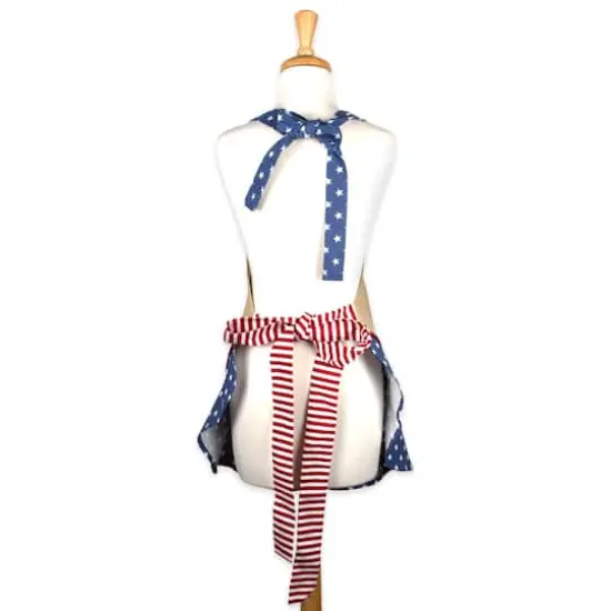 DII&reg; Stars & Stripes Sweet Liberty Ruffle Apron {4}