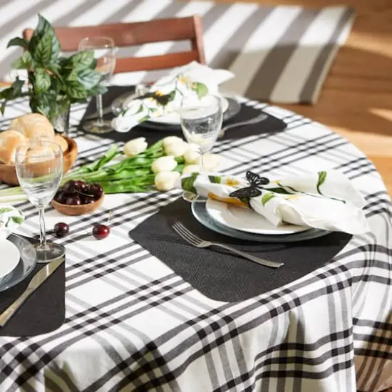 DII&reg; Solid Wedge Vinyl Table Placemats, 6ct. Black {4}