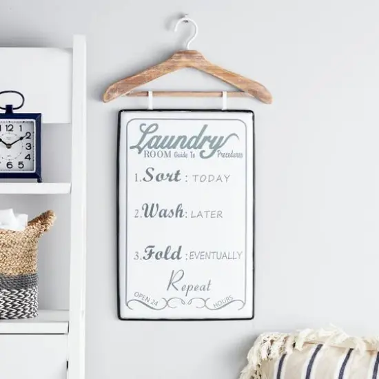 White Iron Farmhouse Wall D&eacute;cor {3}